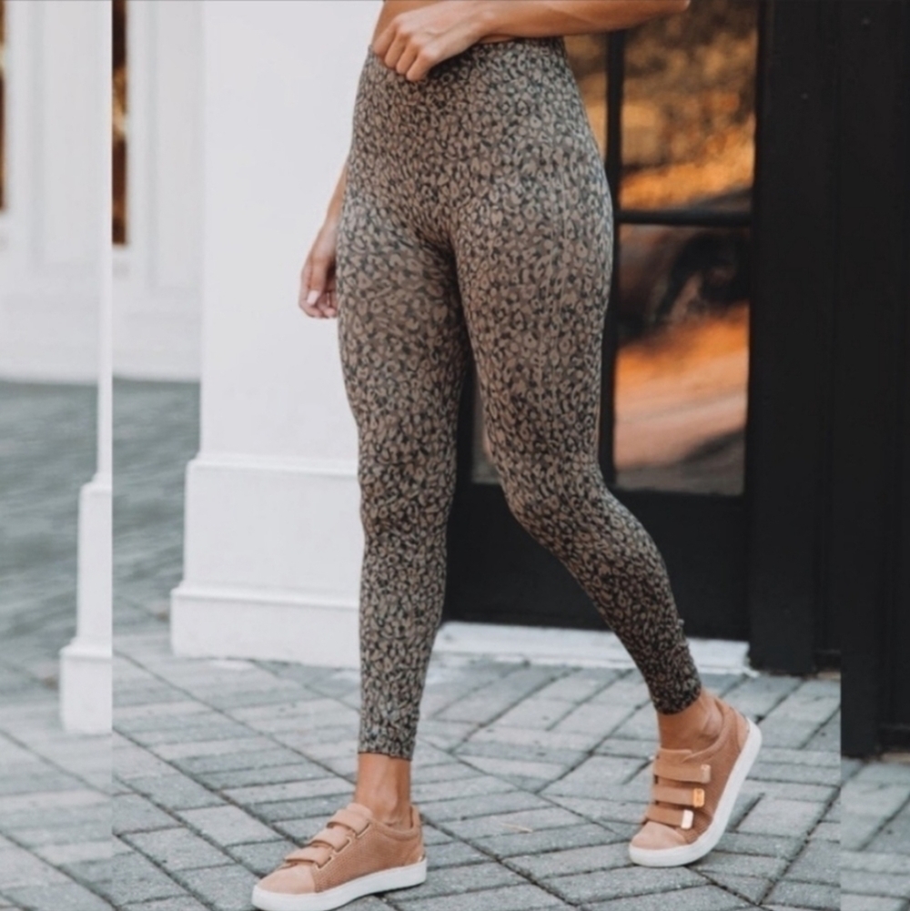 Spanx Leggings Leopard Print Seamless Knit High Rise Look At Me Now Size S